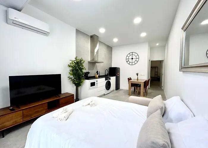 Valencia Urban Escape Comfort Meets Luxury, 4 Ppl